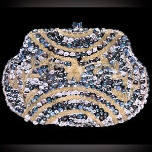 60s White and Silver Beaded Sequin Floral Pattern Mini Evening Bag